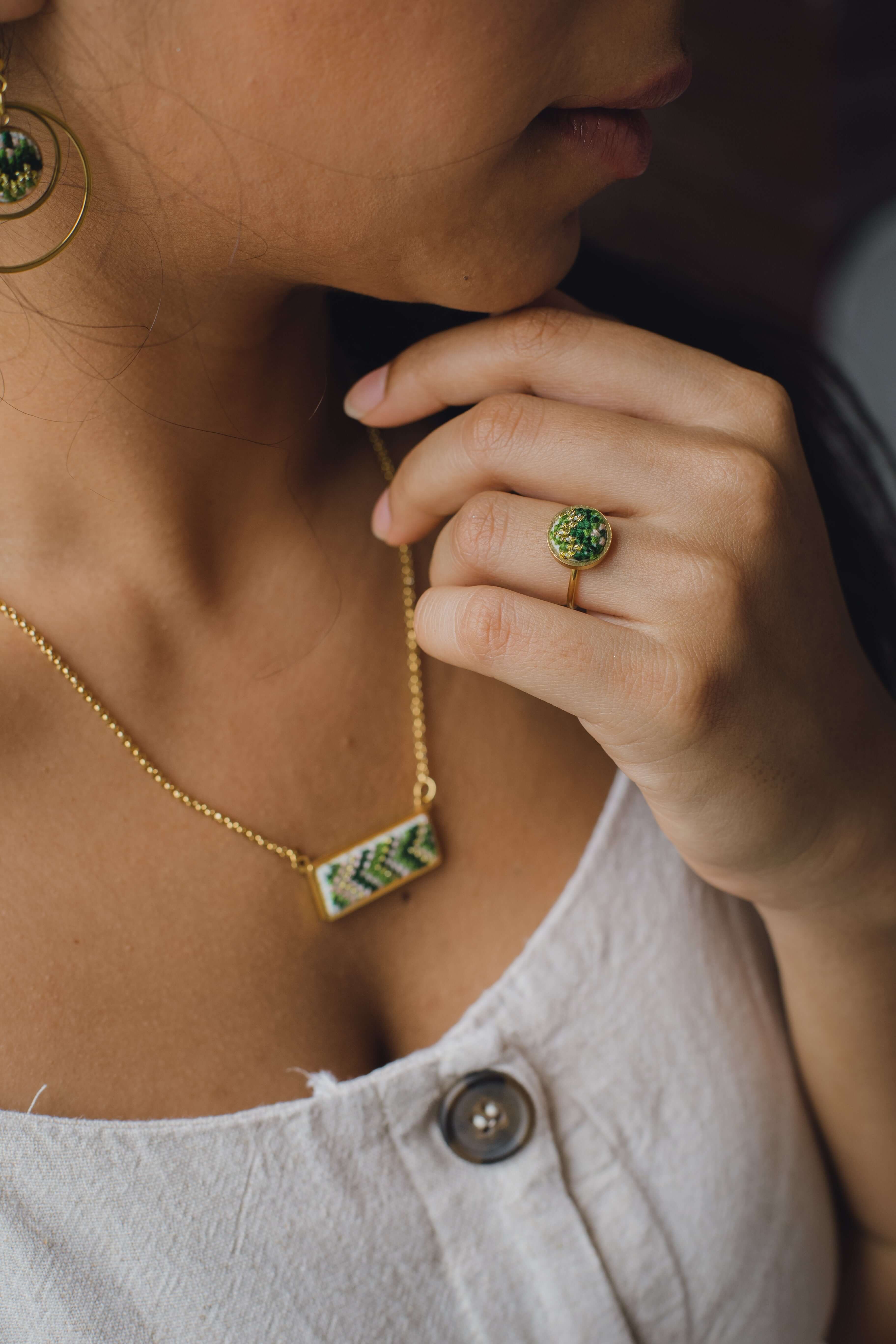 Dolphin Ring - Daun - Image 3