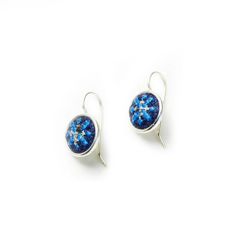 GLOW Arabesque Silver-Plated Dainty Earrings - Image 4