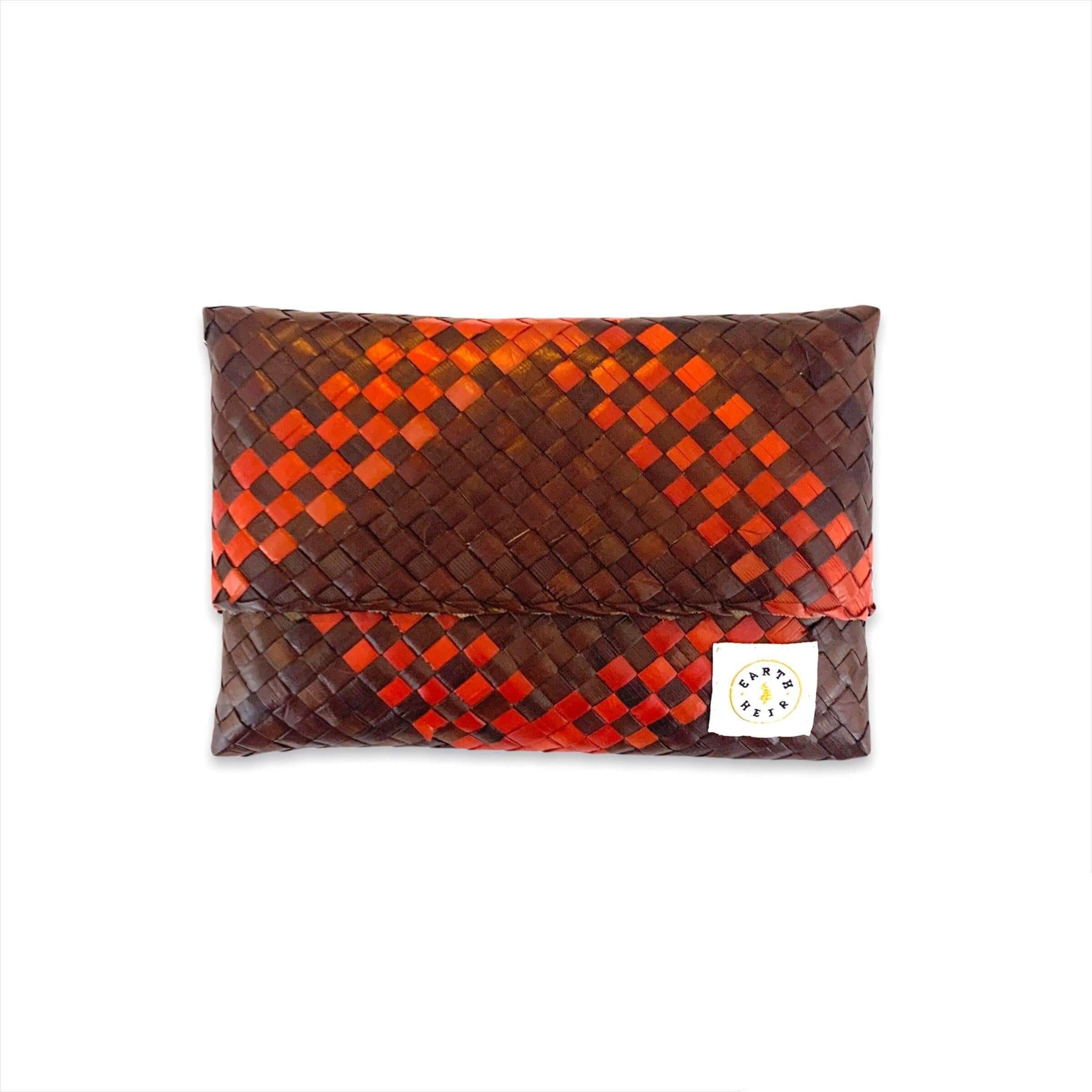 Handwoven Mengkuang Pochette - Image 5