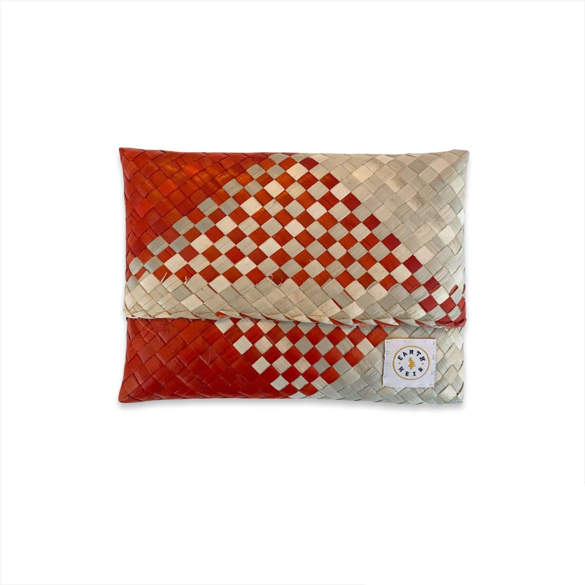 Handwoven Mengkuang Pochette - Image 6