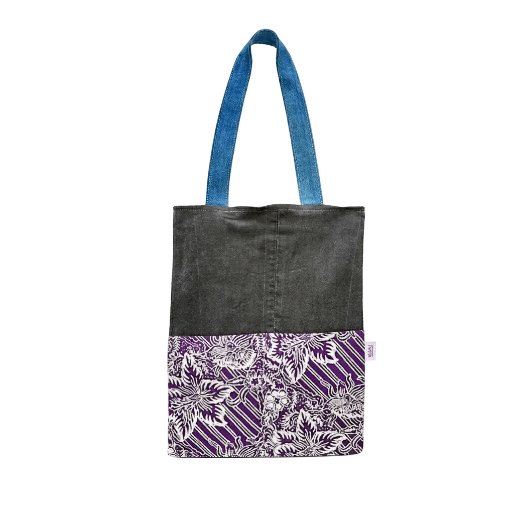 Kloth Circularity : Upcycled Totebag with Pockets - Image 3