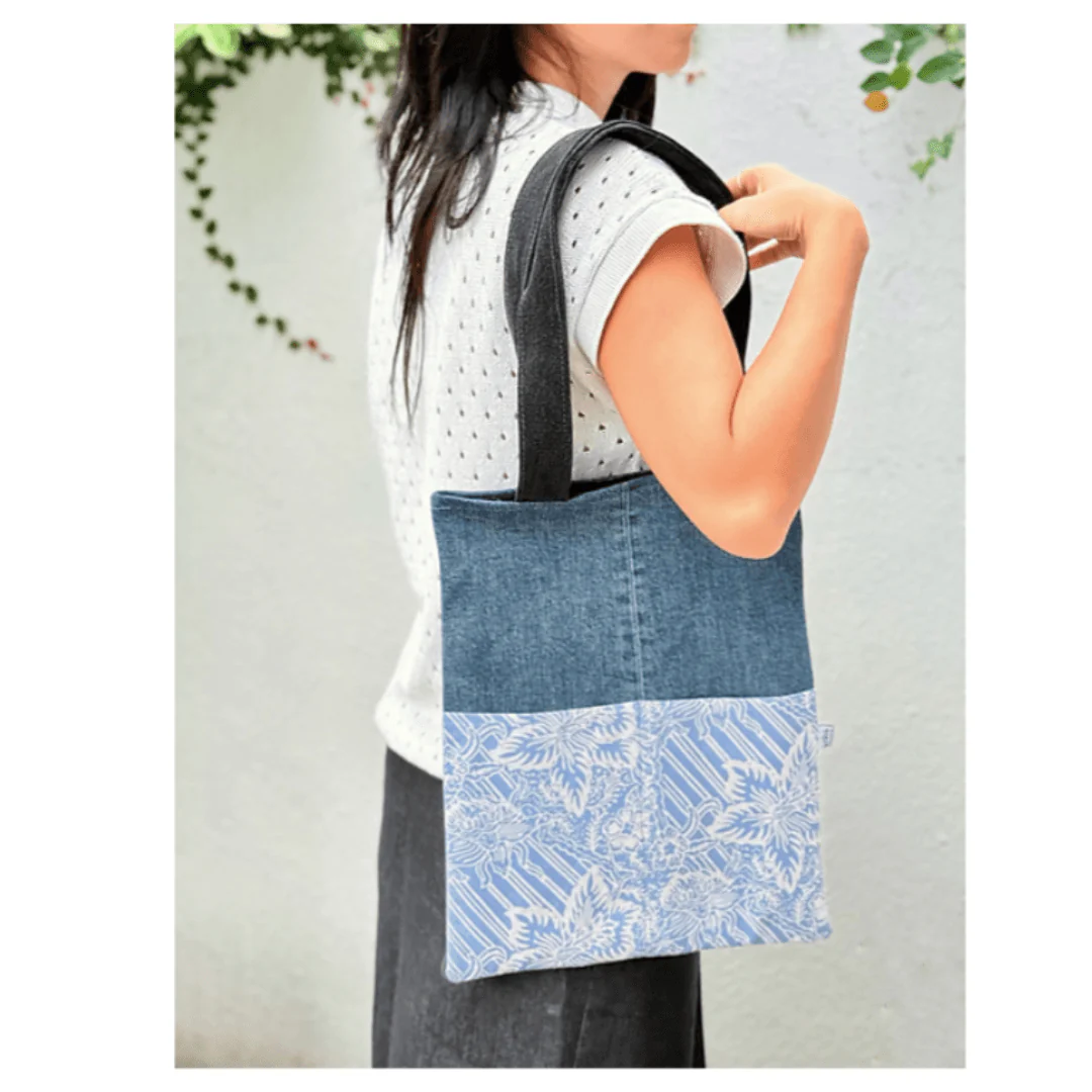 Kloth Circularity : Upcycled Totebag with Pockets - Image 5