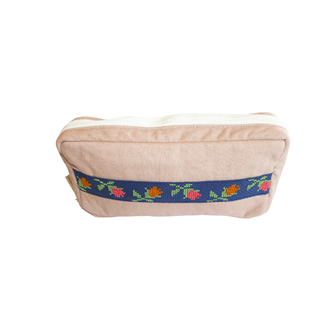 Mang Tha : Travelling Pouch - Image 6