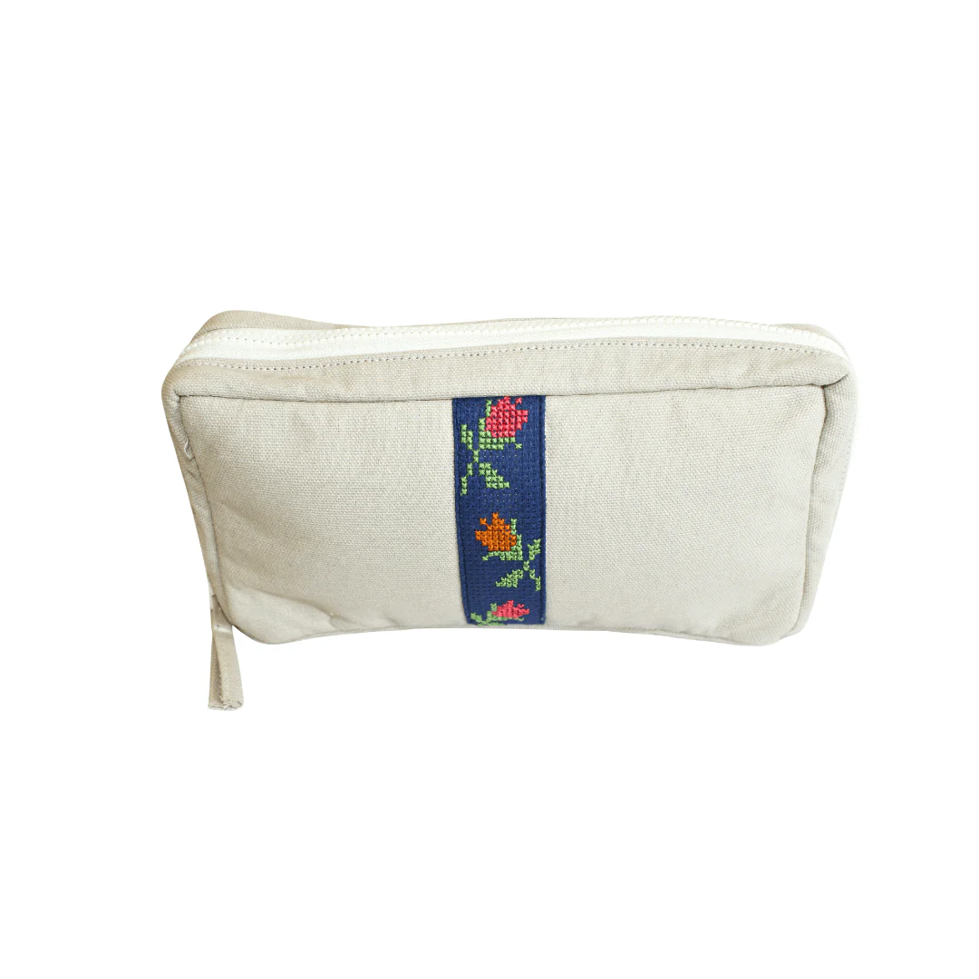 Mang Tha : Travelling Pouch - Image 7