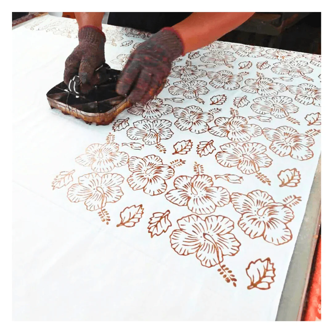 Batik Boutique: Travel Roll-Up Pouch - Image 9